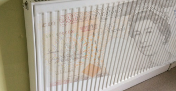 Picture of radiator with £10 note on it